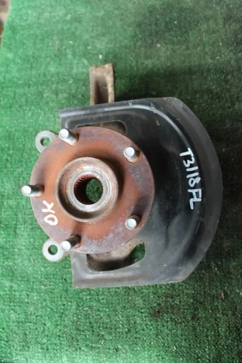 Б.у. кулак поворотный NISSAN X-TRAIL T31 NISSAN X-TRAIL T31