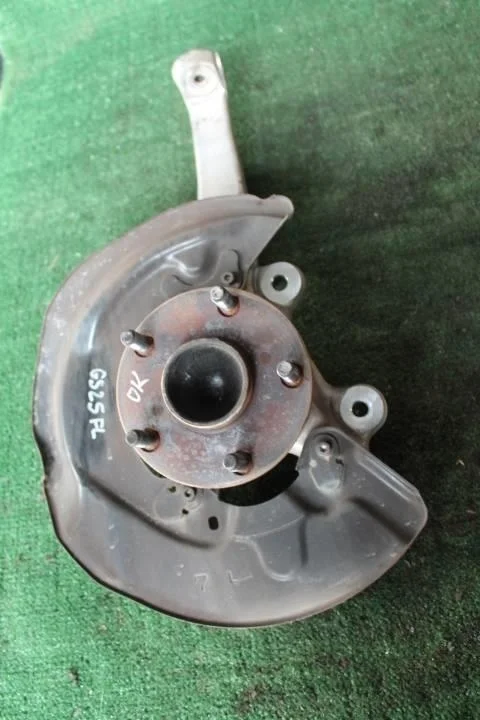 Б.у. кулак поворотный LEXUS GS250 GRL11 LEXUS GS250 GRL11