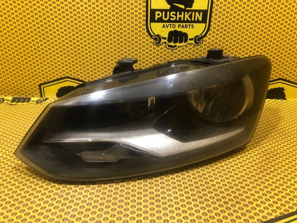 Фара Volkswagen Polo 2018 6R1941007F MK2 CWVB, левая