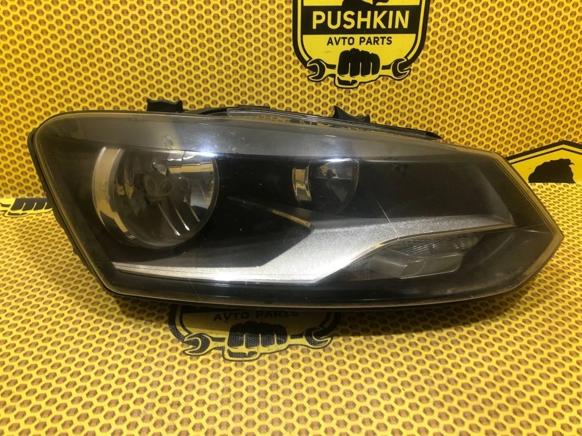 Фара Volkswagen Polo 2018 6R1941008F MK2 CWVB, правая