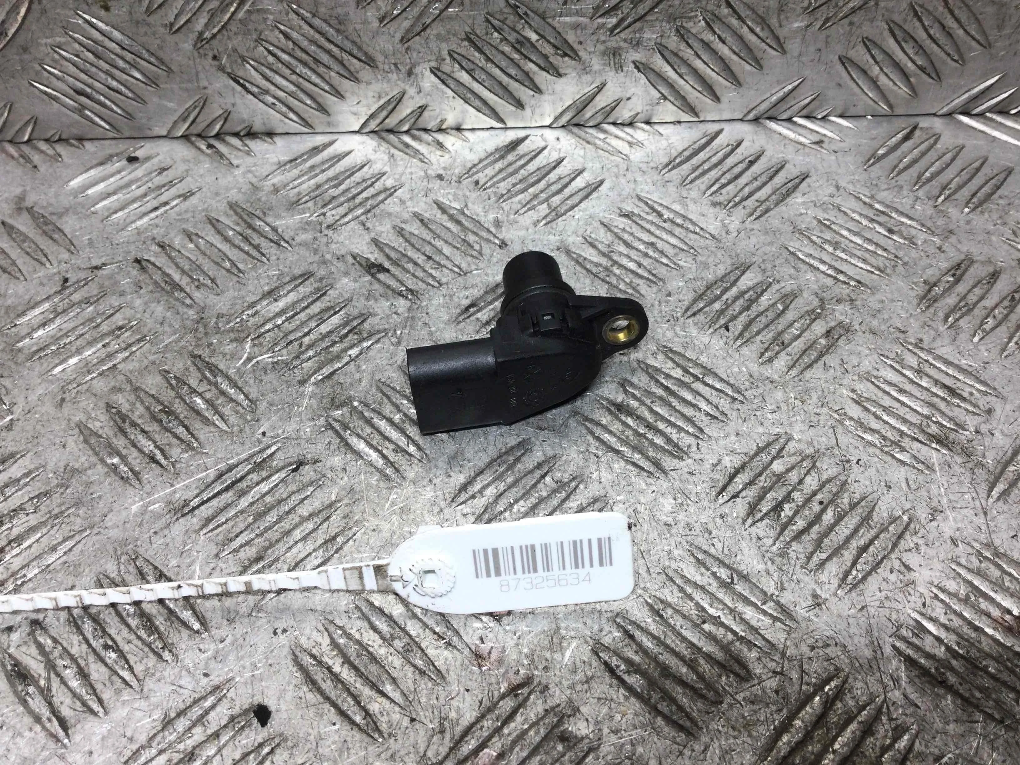 Датчик распредвала Volkswagen Golf 4 поколение (1997-2004) бензин 1.4 i Механика Х/б