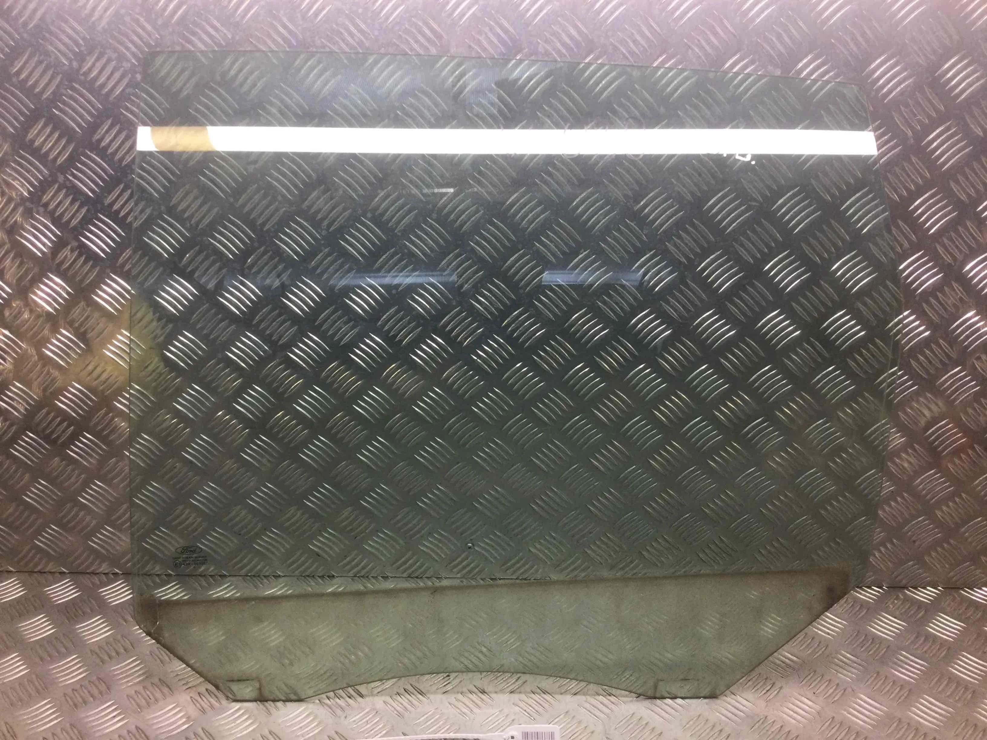 Стекло двери задней левой Ford C-MAX 1 поколение (2003-2007) дизель 1.6 TDCi Механика Минивэн