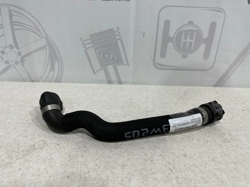 Патрубок ож Mercedes-benz 2015 W205