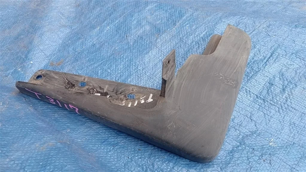 Б.у. брызговик NISSAN X-TRAIL T31 NISSAN X-TRAIL T31