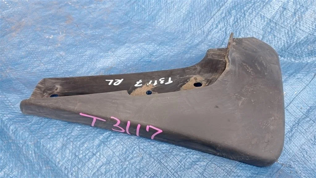 Б.у. брызговик NISSAN X-TRAIL T31 NISSAN X-TRAIL T31