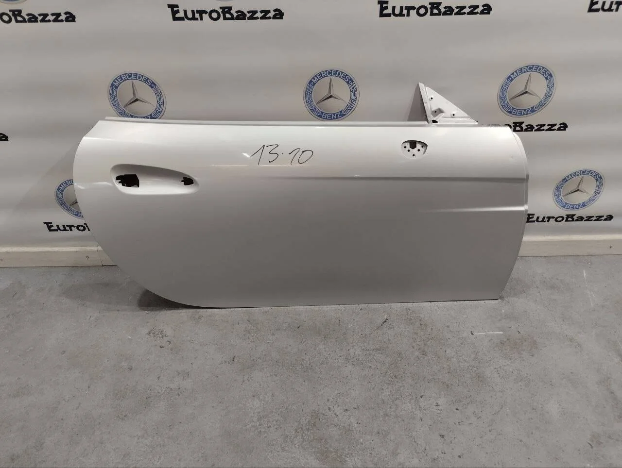 Дверь правая Mercedes R172