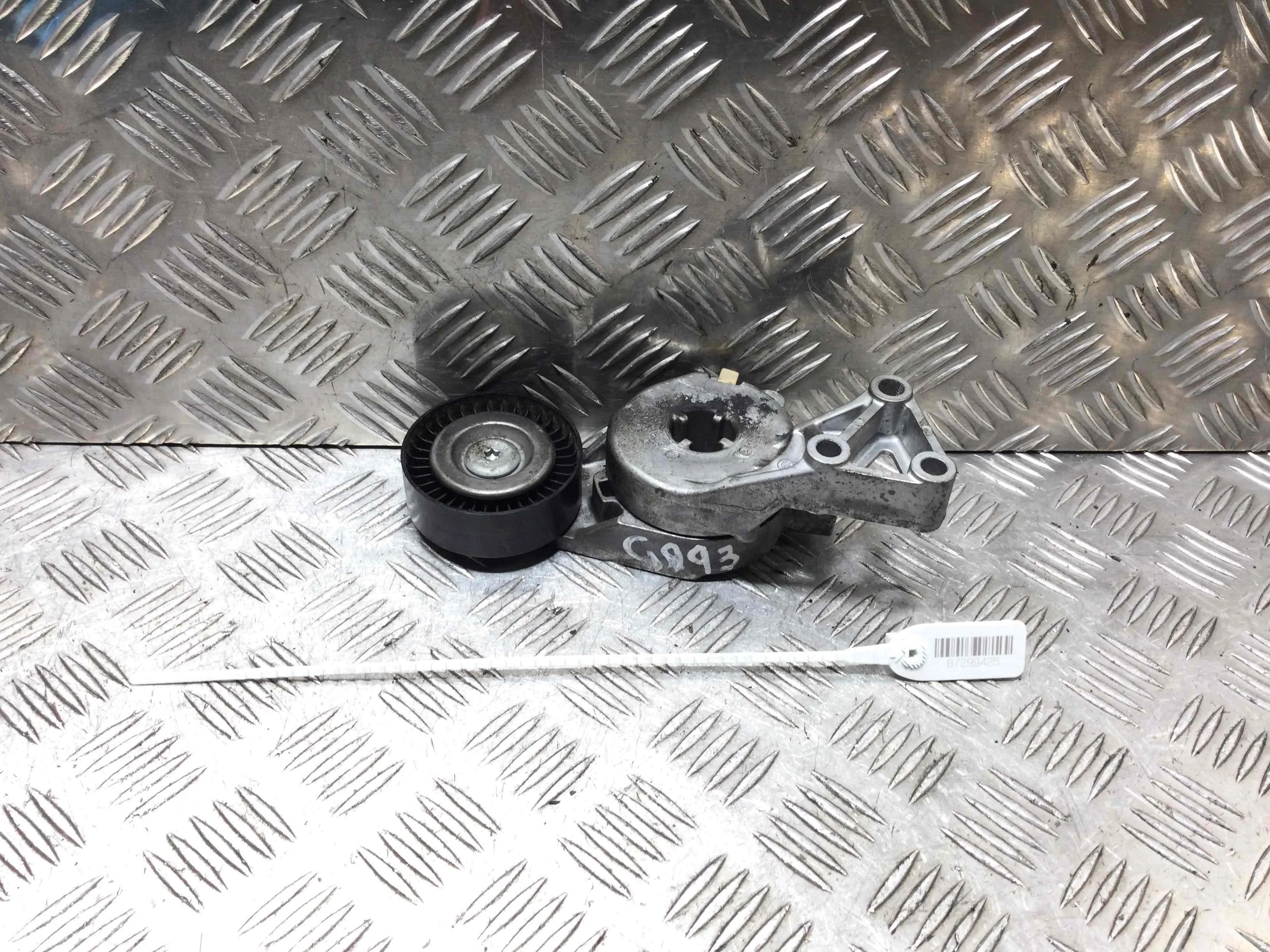 Натяжитель ремня генератора Audi A3 8L (1996-2000) бензин 1.8 i Автомат Х/б