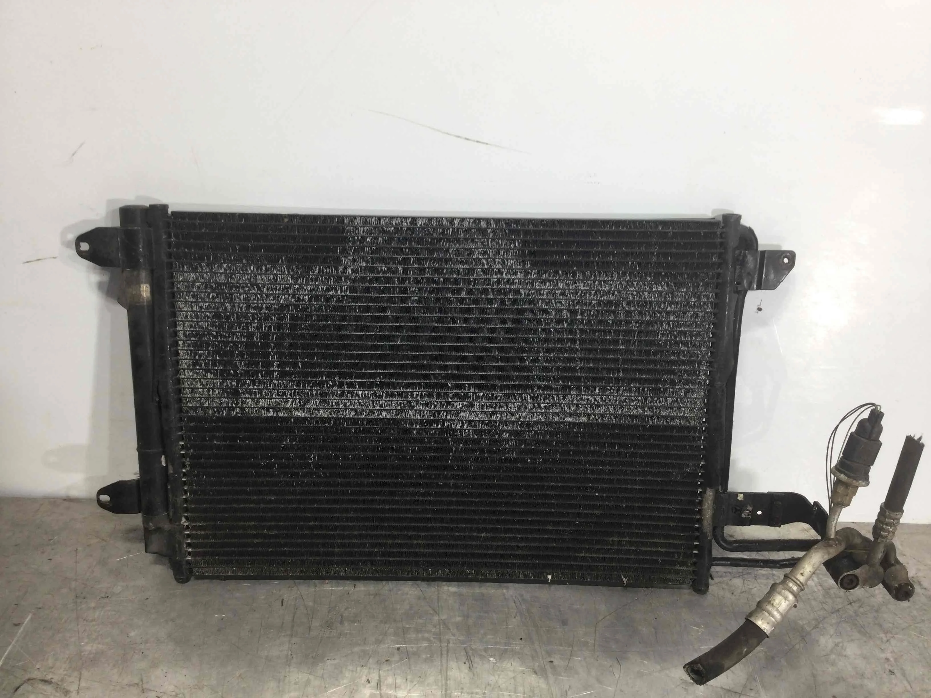 Радиатор кондиционера Volkswagen EOS 1 поколение 2006 - 2010 бензин 2.0   Купе