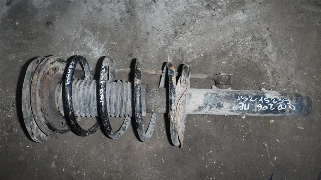 Амортизатор передний левый Peugeot 206 I (1998—2012)