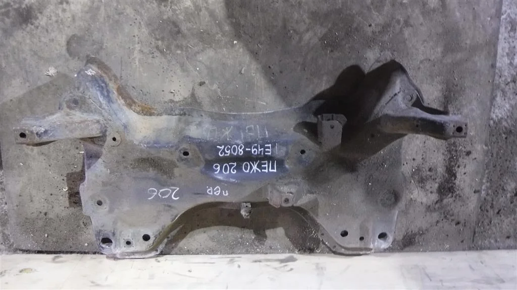 Балка подмоторная Peugeot 206 I (1998—2012)
