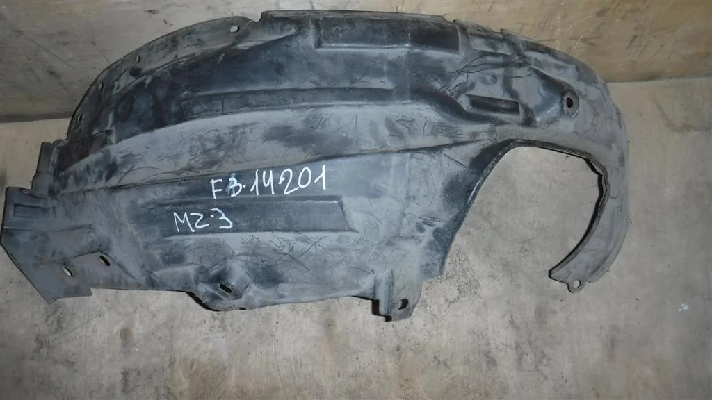 Локер передний левый Mazda 3 BK (2003—2006)