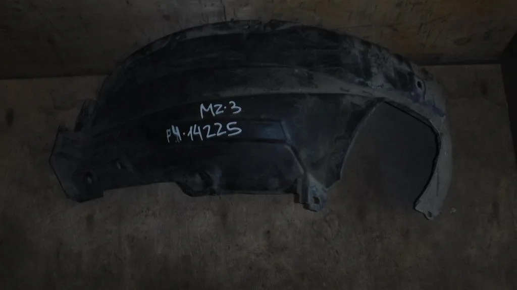 Локер передний левый Mazda 3 BK (2003—2006)