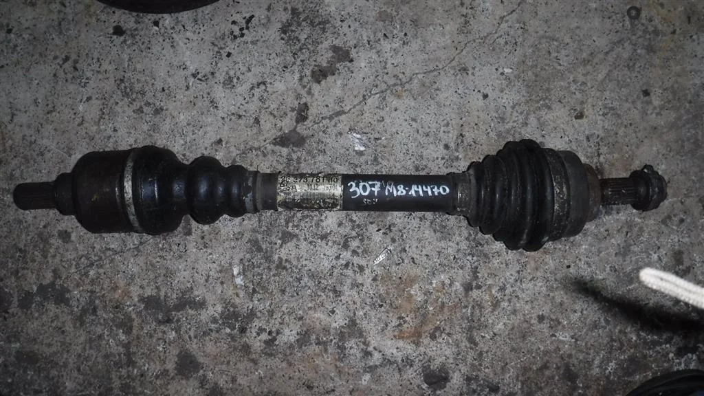 Полуось передняя левая Peugeot 307 3C (2001—2005)