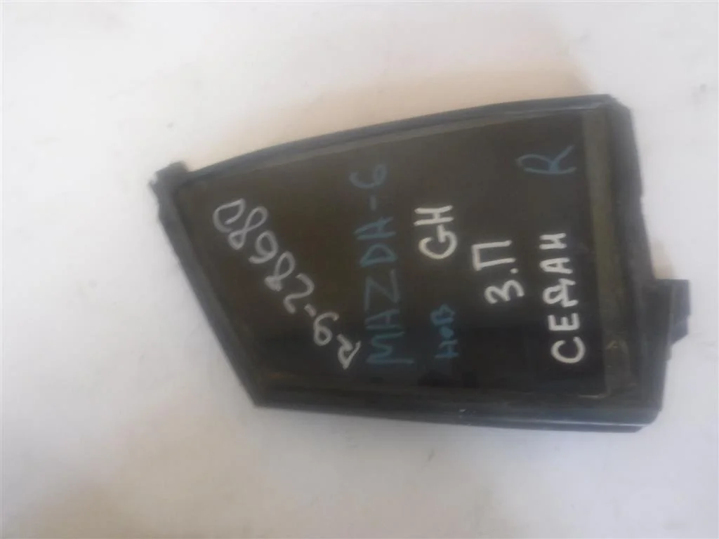 Стекло двери задней правой (форточка) Mazda 6 GH (2007—2009)