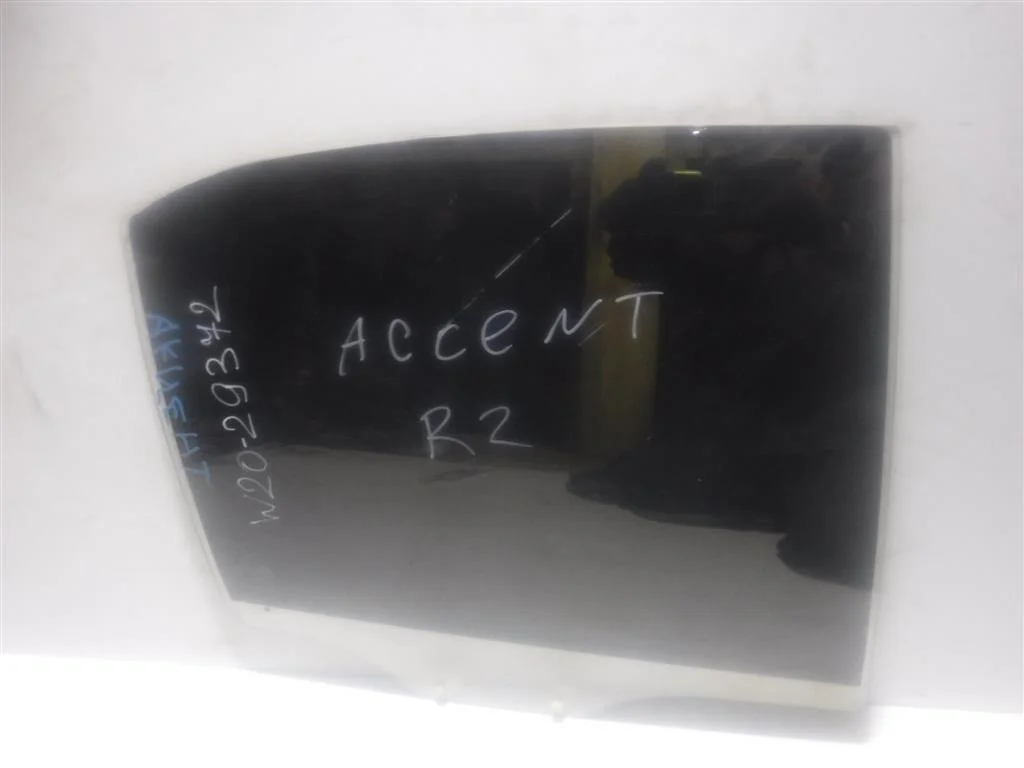 Стекло двери задней правой Hyundai Accent II (1999—2012)