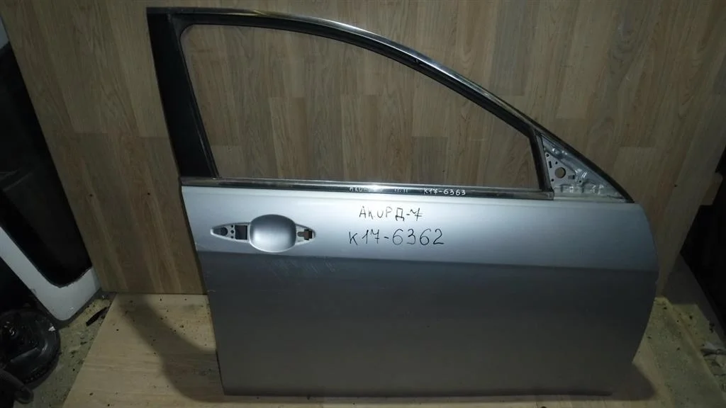 Дверь передняя правая Honda Accord VII (2002—2006)