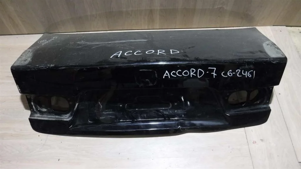 Крышка багажника Honda Accord VII (2002—2006)