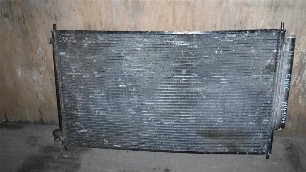 Радиатор кондиционера (конденсер) Honda Accord VII (2002—2006)