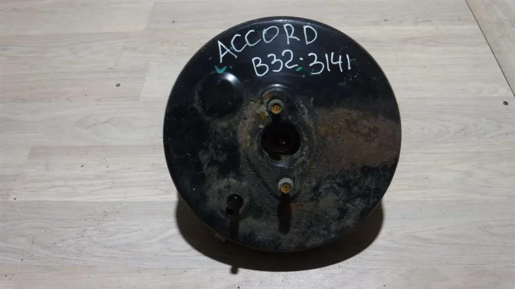 Усилитель тормозов вакуумный Honda Accord VII (2002—2006)