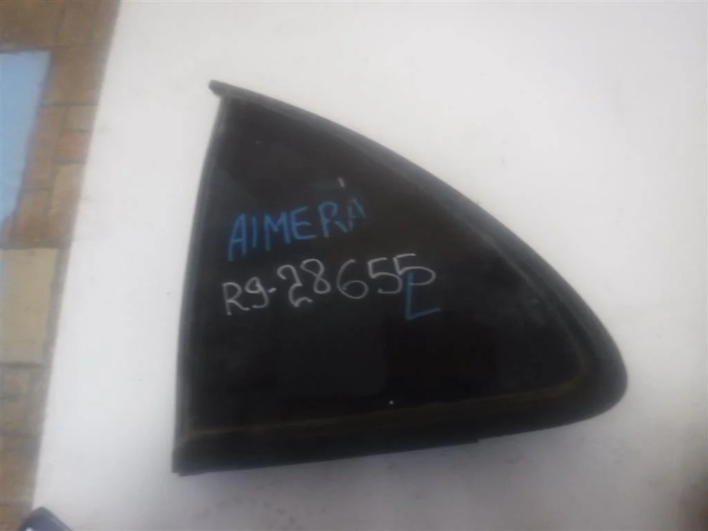 Стекло двери задней левой (форточка) Nissan Almera N16 (2000—2003)