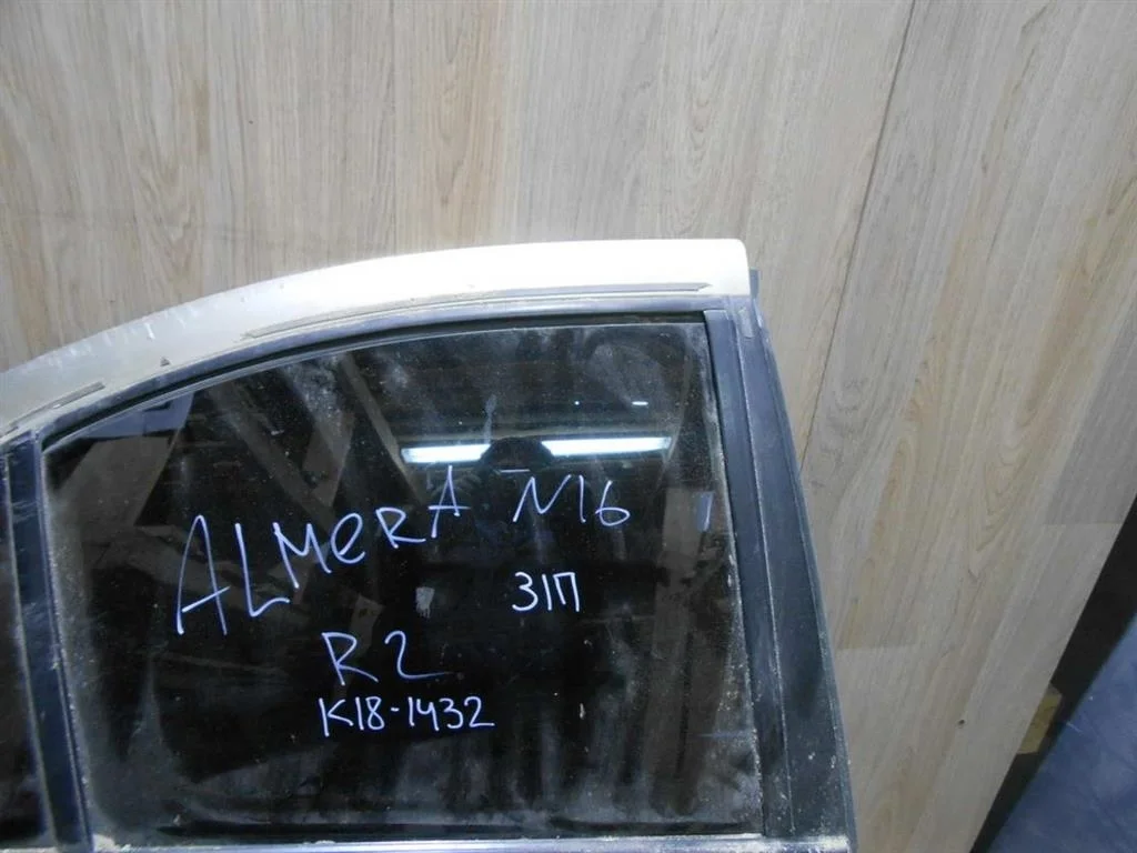 Стекло двери задней правой Nissan Almera N16 (2000—2003)
