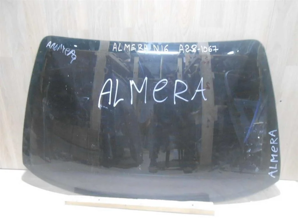 Стекло заднее Nissan Almera N16 (2000—2003)