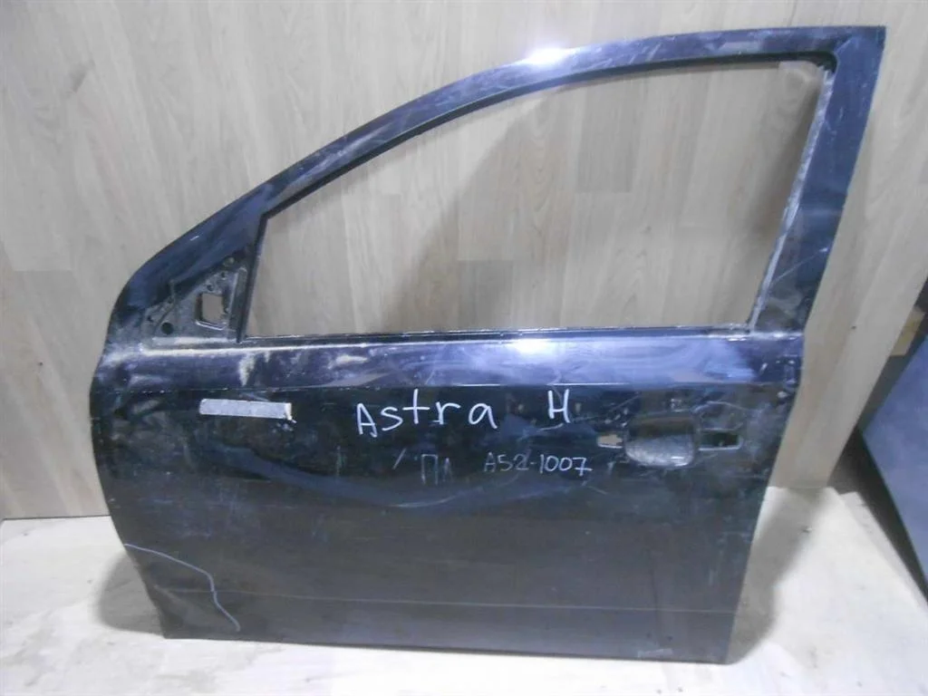 Дверь передняя левая Opel Astra H (2004—2007)