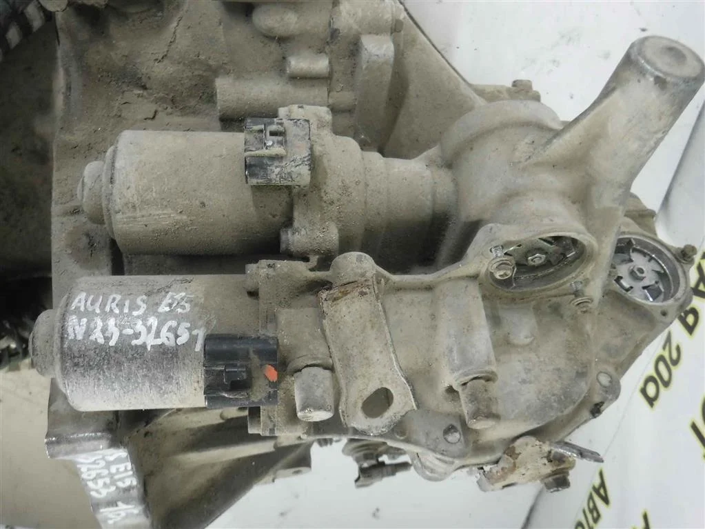 Механизм выбора передач Toyota Auris E150 (2006—2010)