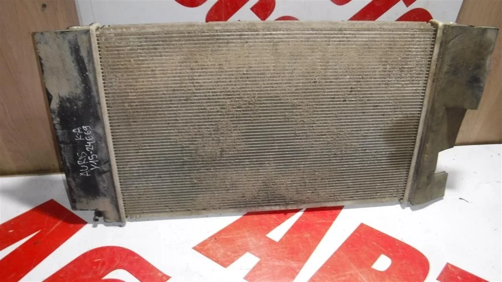 Радиатор основной Toyota Auris E150 (2006—2010)