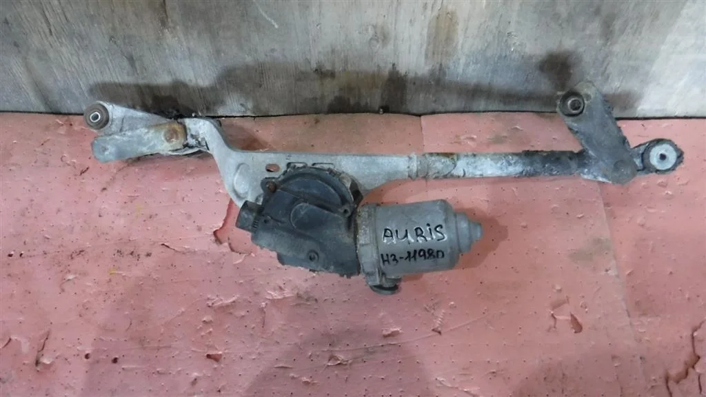 Трапеция стеклоочистителей Toyota Auris E150 (2006—2010)