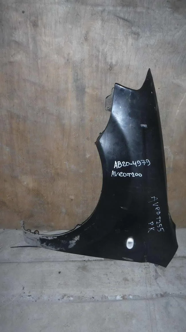 Крыло переднее левое Chevrolet Aveo I (2003—2008)