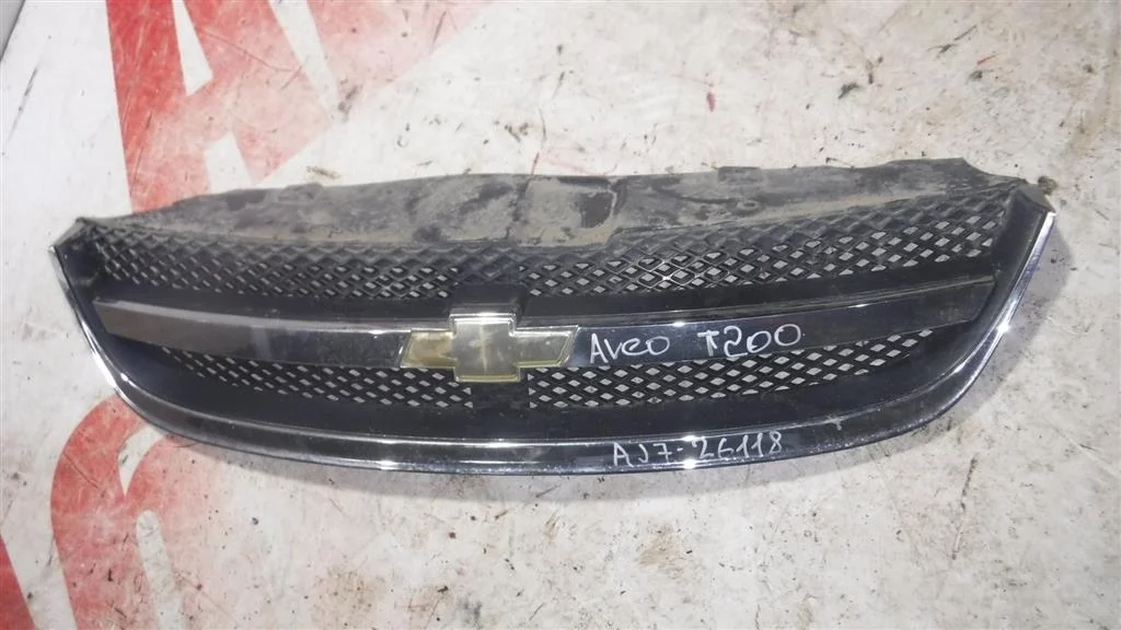 Решетка радиатора Chevrolet Lacetti I (2004—2013)