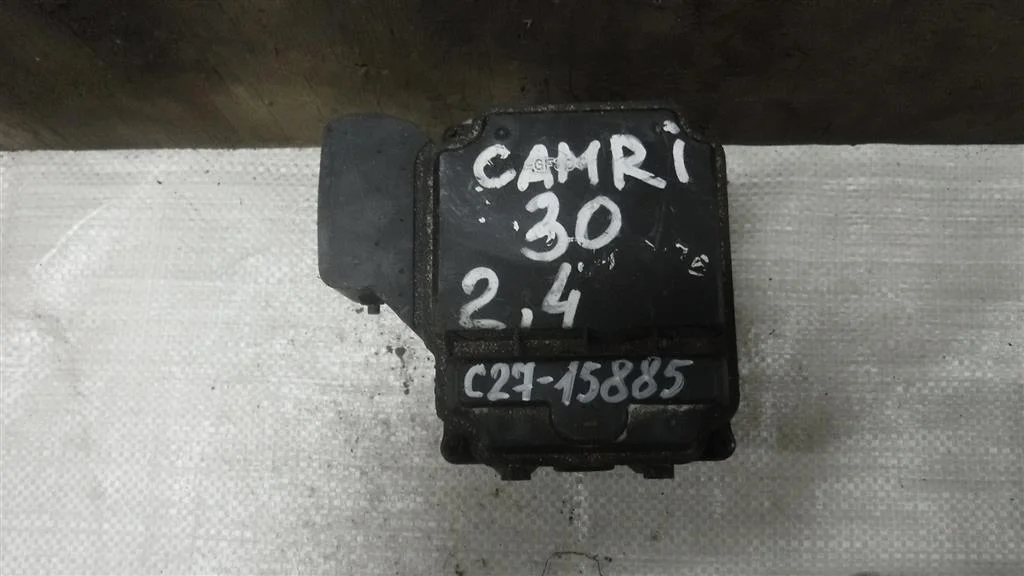 Блок ABS (насос) Toyota Camry XV30 (2001—2006)
