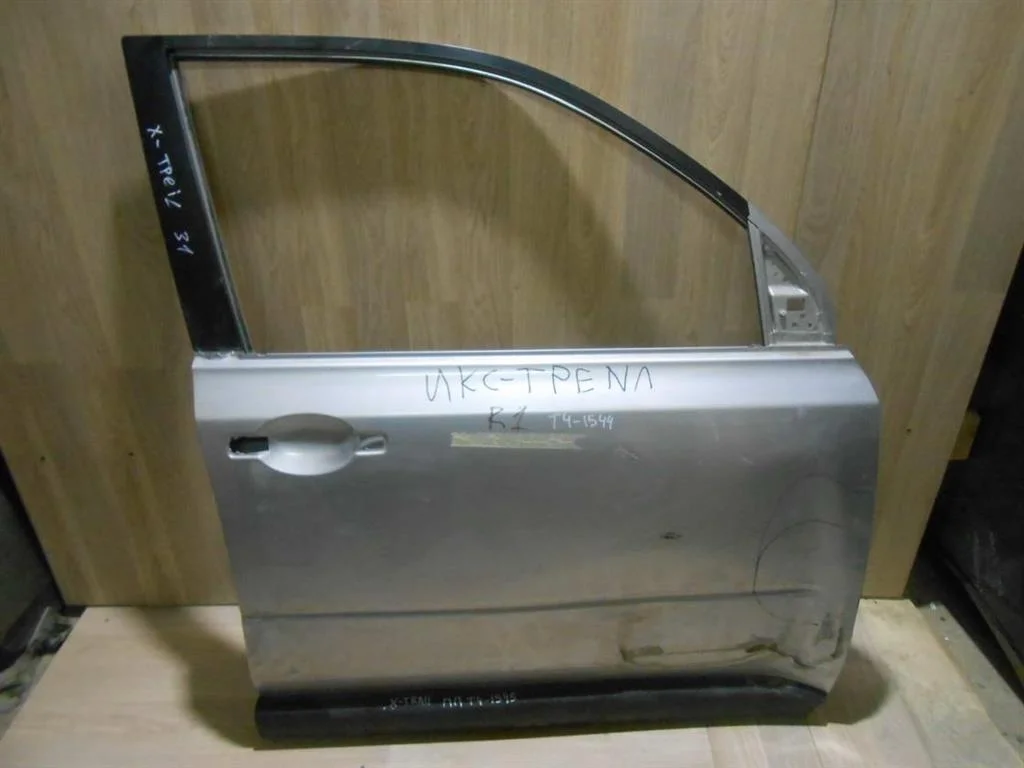 Дверь передняя правая Nissan X-Trail II (2007—2011)