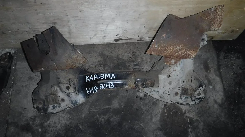 Балка подмоторная Mitsubishi Carisma I (1995—1999)