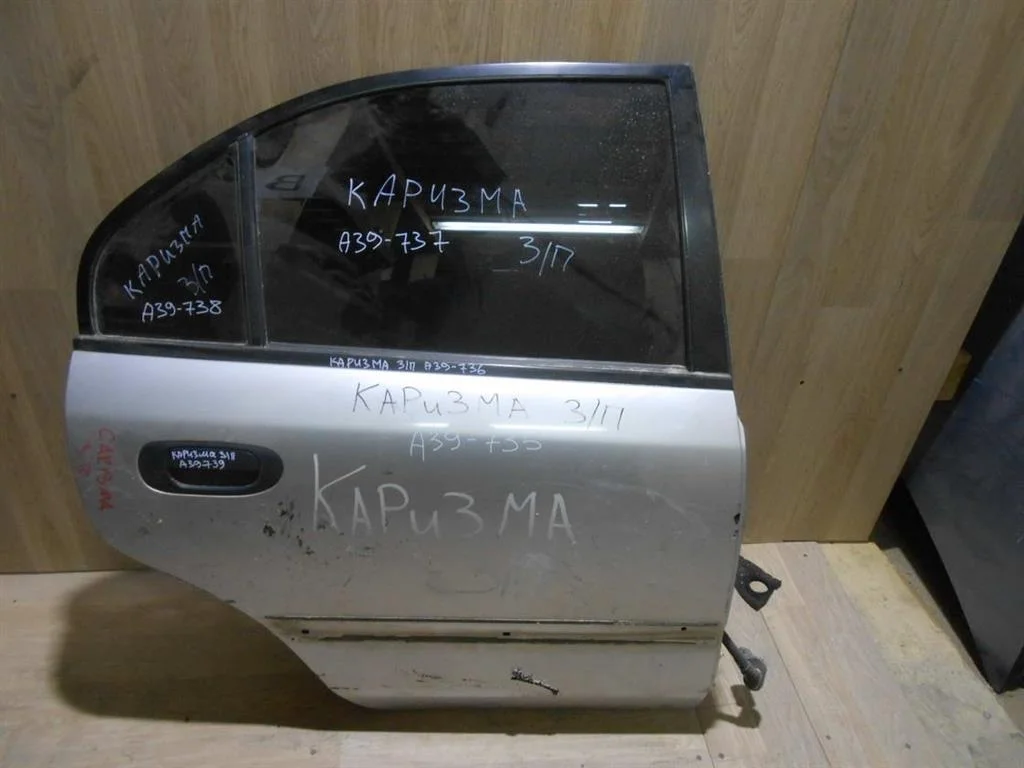 Дверь задняя правая Mitsubishi Carisma I (1995—1999)