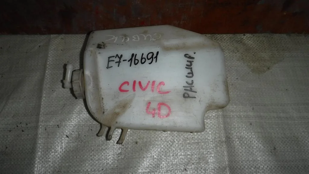Бачок расширительный Honda Civic VIII (2005—2009)