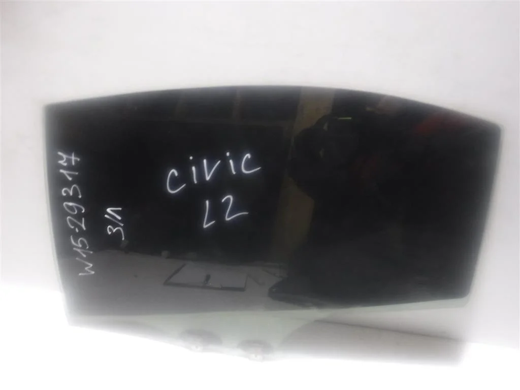 Стекло двери задней левой Honda Civic VIII (2005—2009)