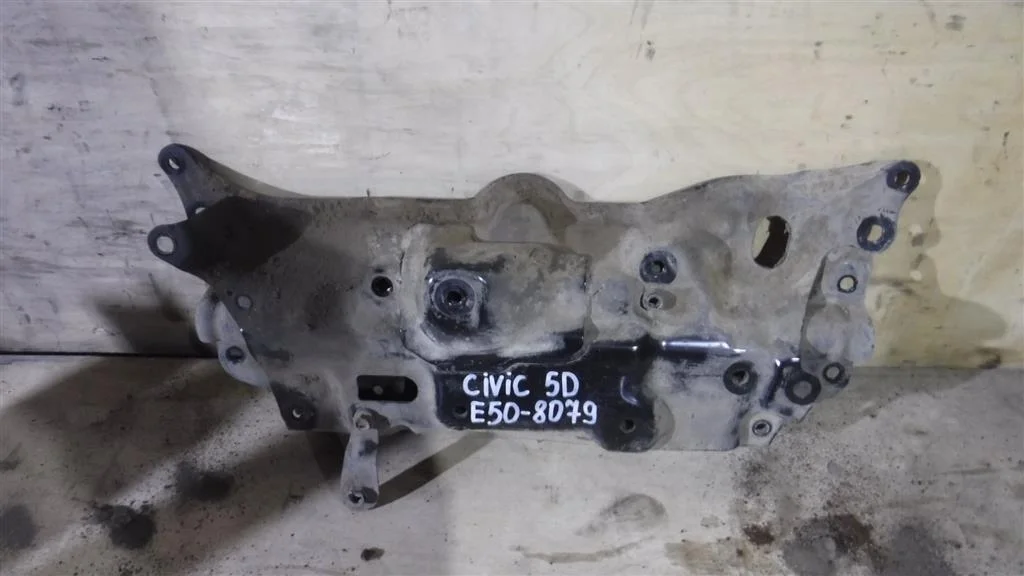 Балка подмоторная Honda Civic VIII (2005—2009)