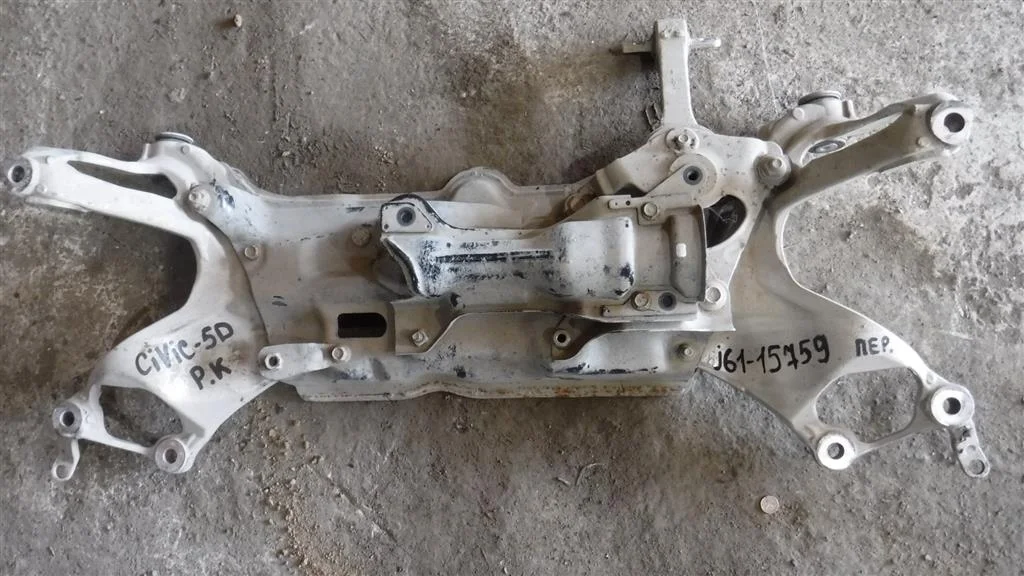 Балка подмоторная Honda Civic VIII (2005—2009)