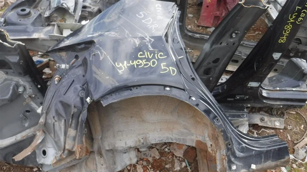 Крыло заднее правое Honda Civic VIII (2005—2009)