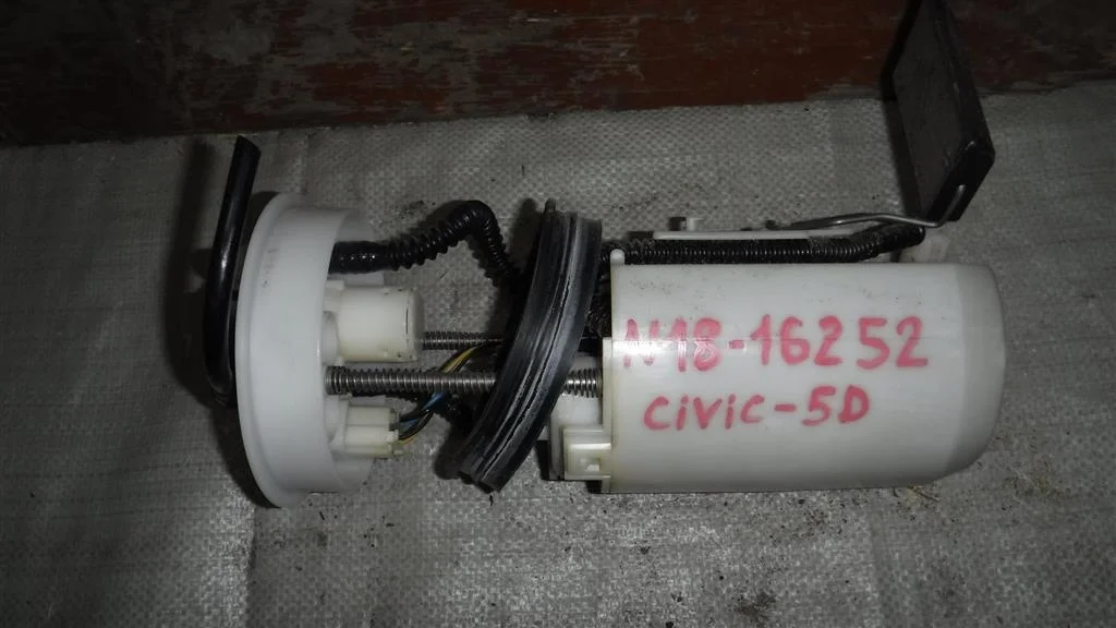 Насос топливный электрический (бензонасос) Honda Civic VIII (2005—2009)