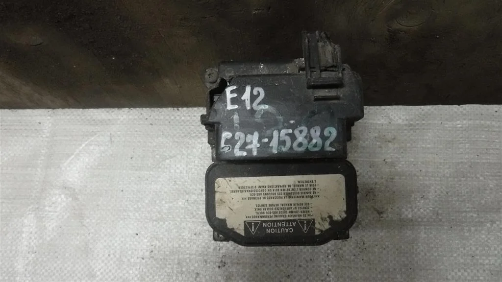 Блок ABS (насос) Toyota Corolla IX (2000—2004)