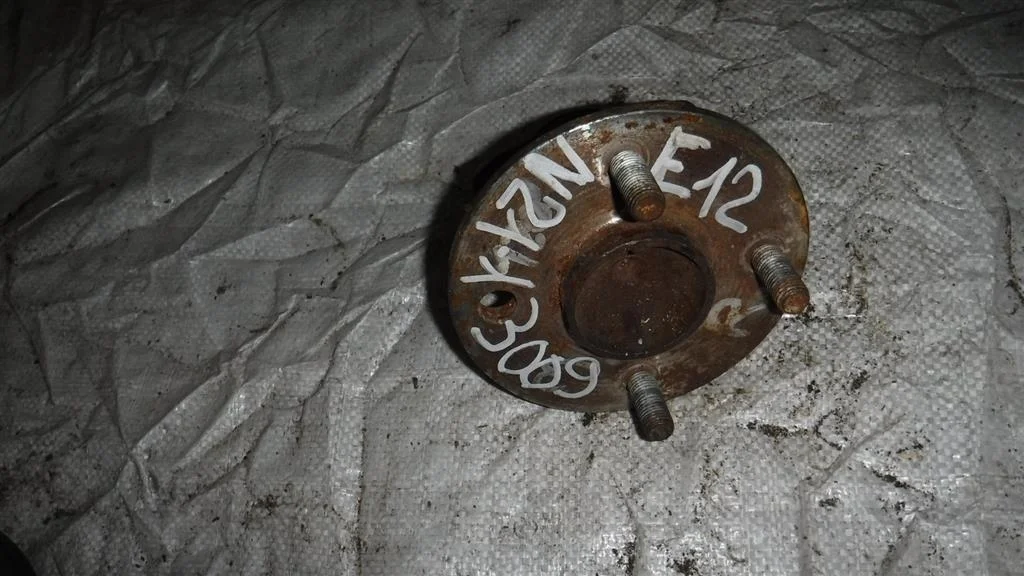 Ступица задняя Toyota Corolla IX (2000—2004)