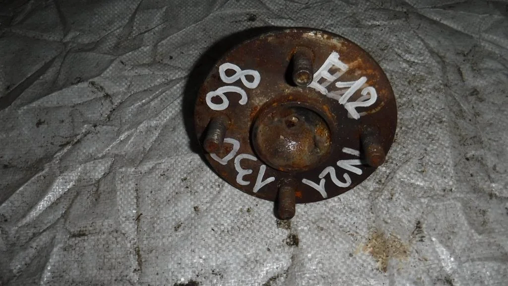 Ступица задняя Toyota Corolla IX (2000—2004)