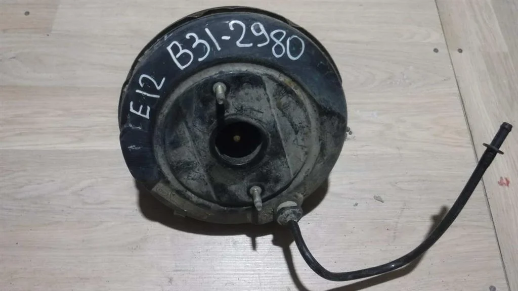 Усилитель тормозов вакуумный Toyota Corolla IX (2000—2004)