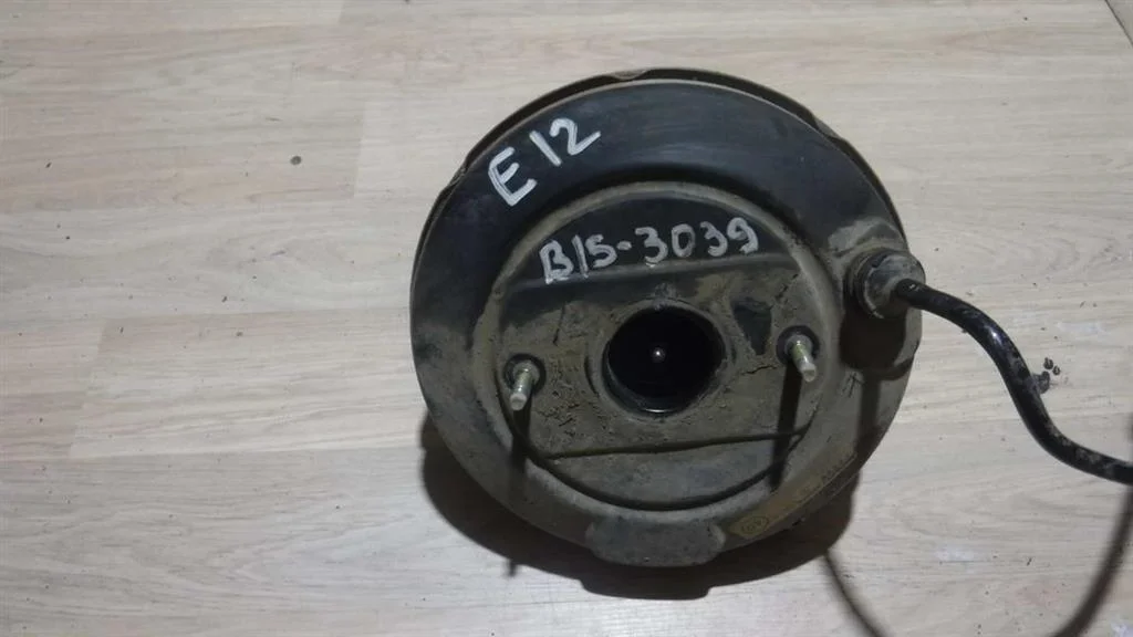 Усилитель тормозов вакуумный Toyota Corolla IX (2000—2004)