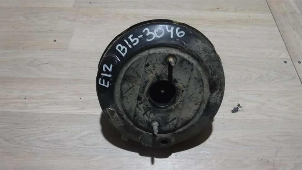 Усилитель тормозов вакуумный Toyota Corolla IX (2000—2004)