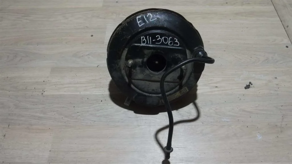 Усилитель тормозов вакуумный Toyota Corolla IX (2000—2004)