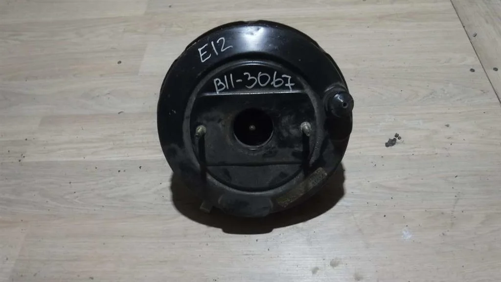 Усилитель тормозов вакуумный Toyota Corolla IX (2000—2004)